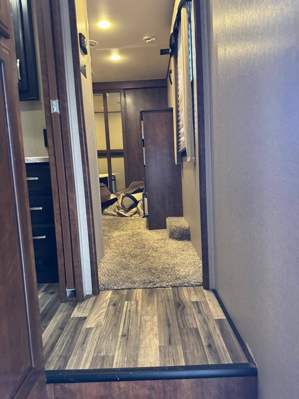 Interior de casa rodante en Full Torque México